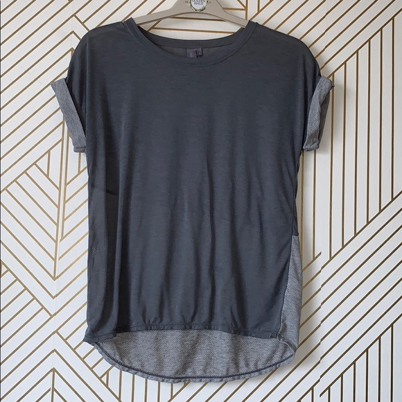 ✨Sweaty Betty T Shirt✨ - Picture 1 of 5